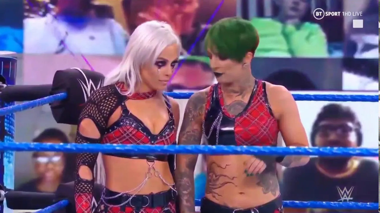 Riott Squad vs Natalya & Blillie Kay