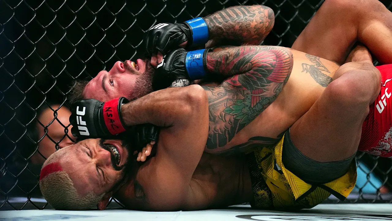Todos os nocautes e finalizações de Deiveson "Deus da Guerra" Figueiredo | UFC Rio background