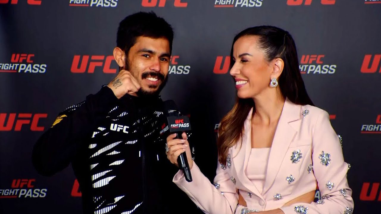 Luan Lacerda celebra primeira vitória no UFC: "Superação" | UFC Rio background