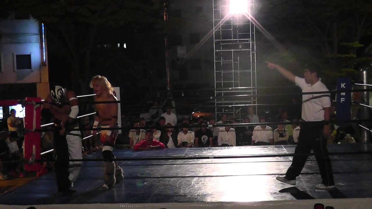 2014/10/3 九州産業大学プロレス研究部 第39回中洲まつり 1日目 メインイベント background
