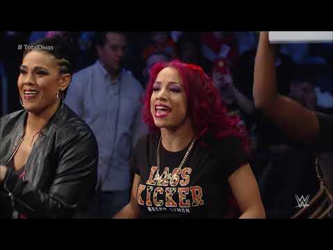 FULL MATCH: 1080pHD WWE Smackdown 12/17/15 Becky Lynch vs Brie Bella