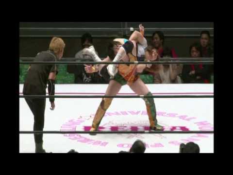 Kagetu & Maki Narumiya vs Meiko Tanaka & Mika Iida background