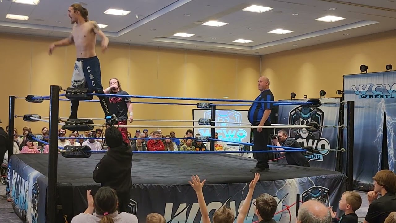 Luke Savage vs Cameron Cross - WCWO Comic Con 3/23/24