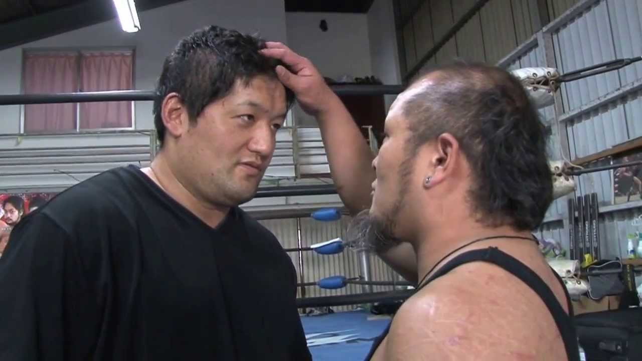 ストロング&デスマッチ両王者会見