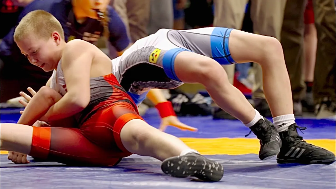 U13 Andrejs Trojanovskis (LAT) vs Artur Gorzeja (POL) 42kg. Freestyle boys wrestling. B-cam-man.