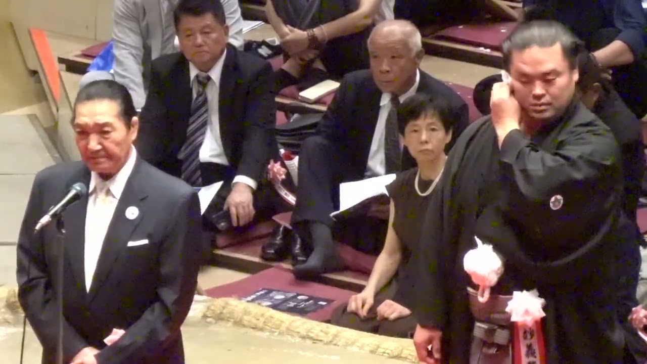 日本体育大学理事長 松浪健四郎氏の素晴らしいご挨拶【妙義龍断髪式】2025/10/5 MYOGIRYU retirement ceremony backdrop