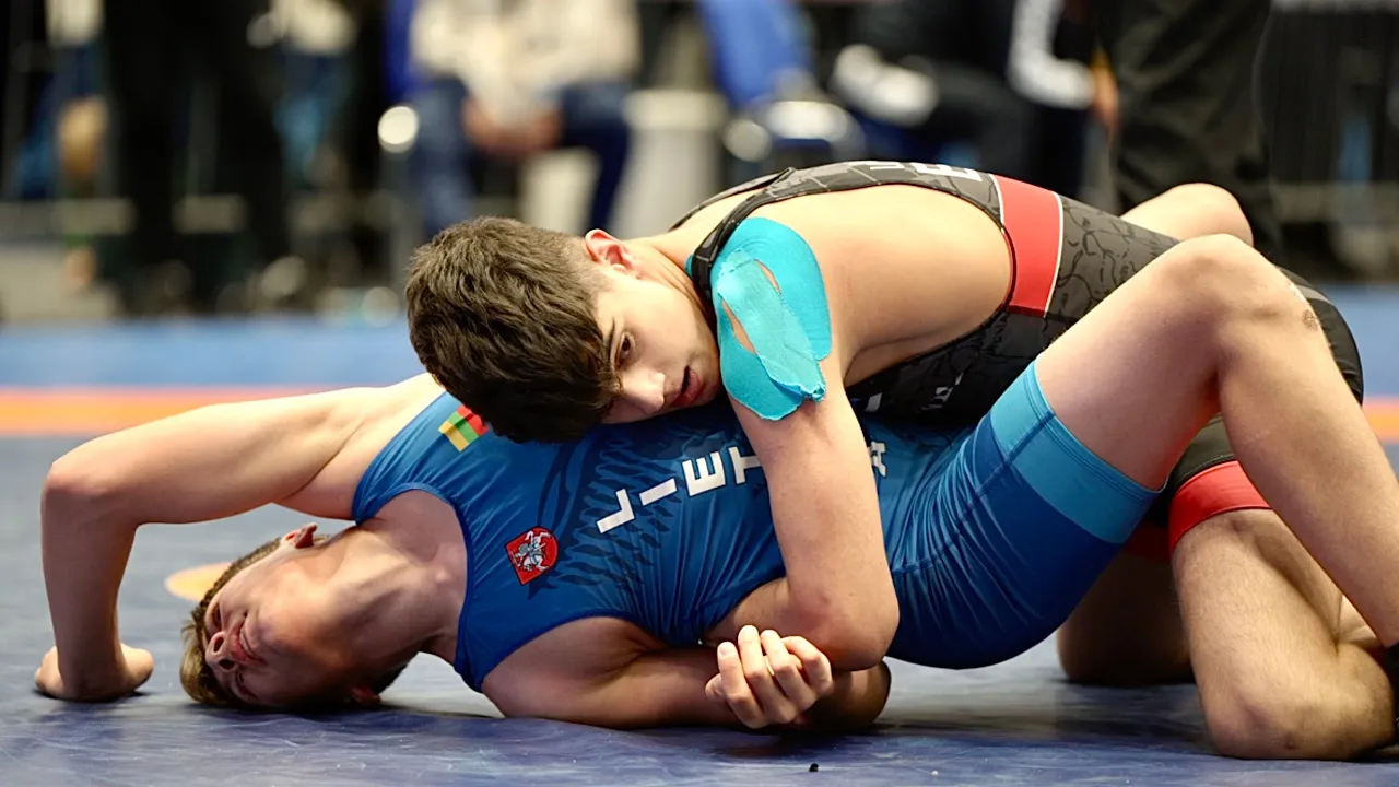 U13 David Lobyan (EST) vs Maksim Gorelik (LTU) 60kg final! Greco-roman boys youth wrestling.