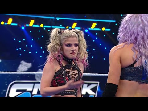 Alexa Bliss VS Candice LeRae 2/2
