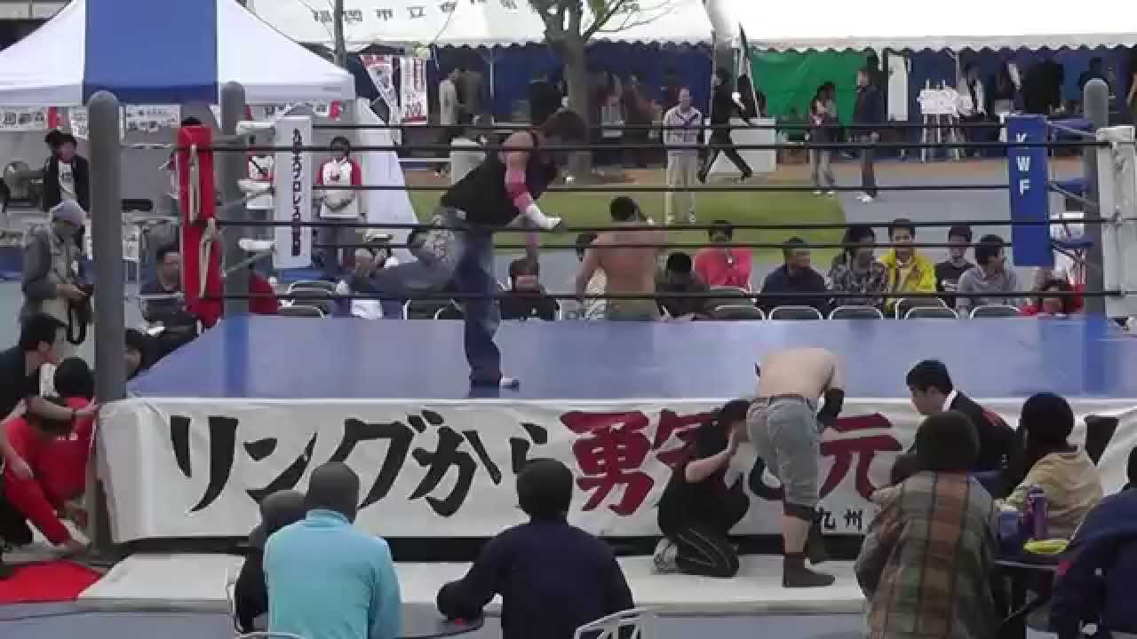 2013/11/4【12】第54回香椎祭 3日目 第3試合、引退式、第4試合 =九州産業大学プロレス研究部= background