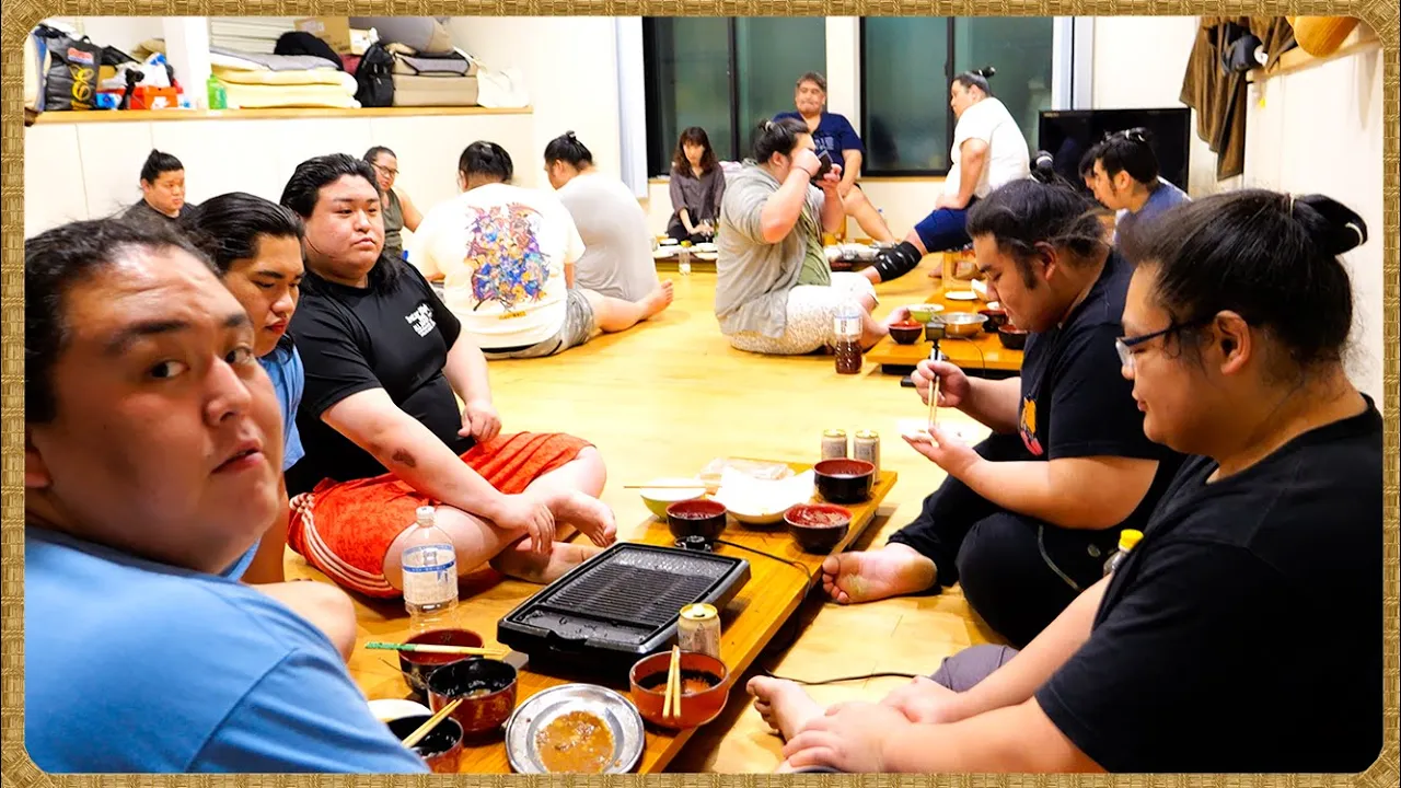 【女将さんの誕生会】力士から㊙️プレゼント / 五月場所の決起会・約5キロの巨大ローストビーフ・焼肉・たけのこの混ぜご飯