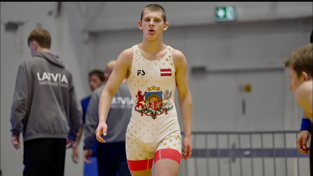 U15 Janis Ruicis (LAT) vs Gudmund Roosiõis (EST) 75kg. Greco-roman boys youth wrestling tournament.