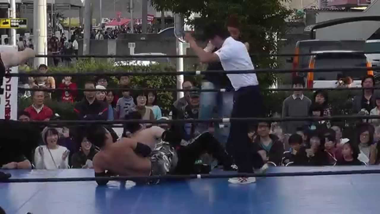 2014/11/23【4】第34回福岡流通センター大会 第2部 第2試合 =九州産業大学プロレス研究部=