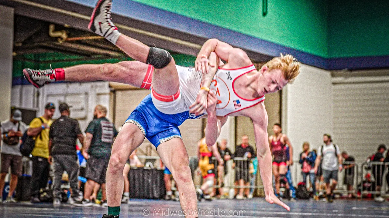 145 – Drew Pepin {G} of North Carolina vs. Hayden Watson {R} of Indiana background