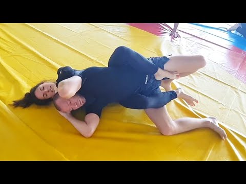 Only One Can Dominate 😤 | GIRL VS BOY GRAPPLING 💥#grappling #wrestling #bjj #mma 