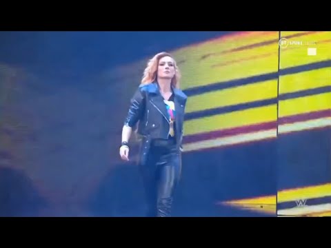 Becky lynch is back! WWE SMACKDOWN 11/25/2022 background