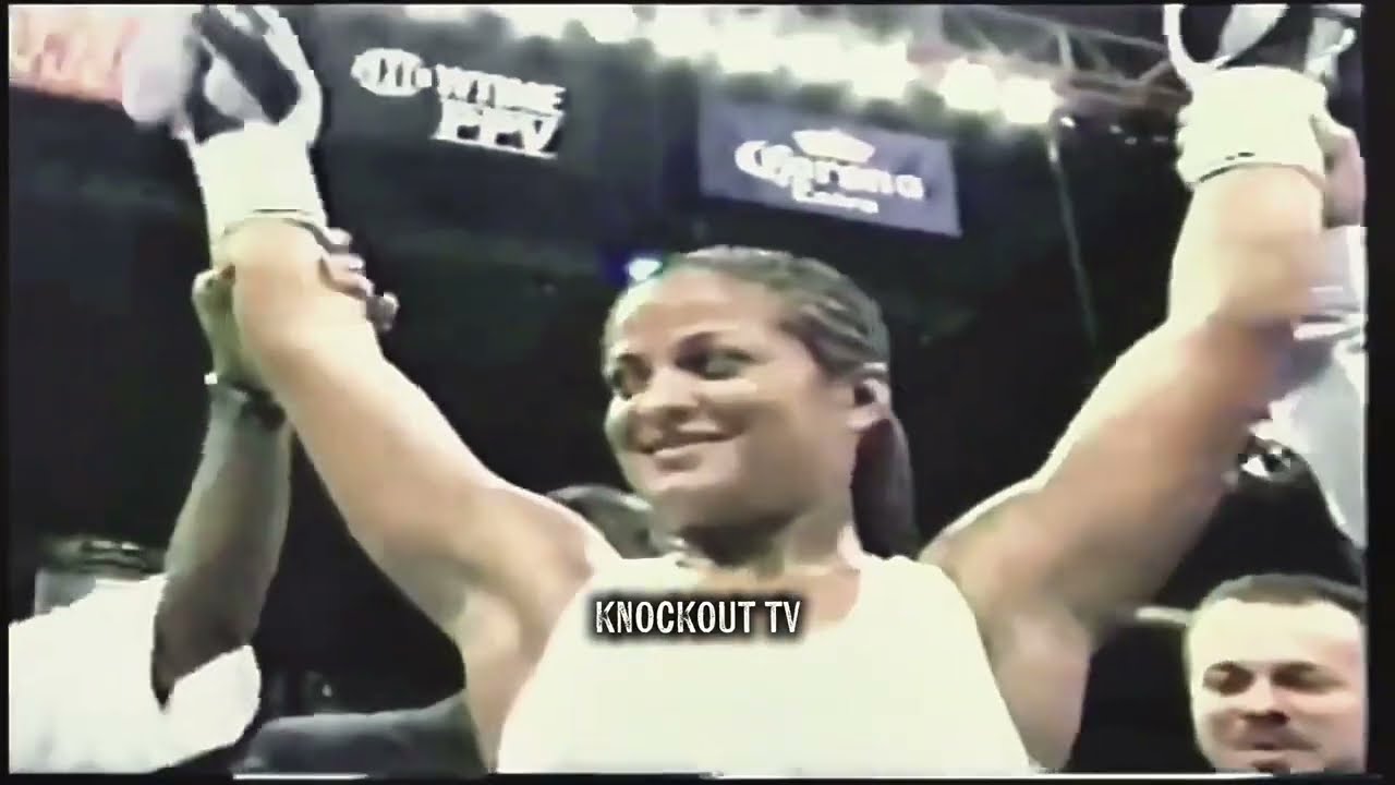 Laila Ali vs Monica Nunez(Ali’s homecoming fight in Louiseville)