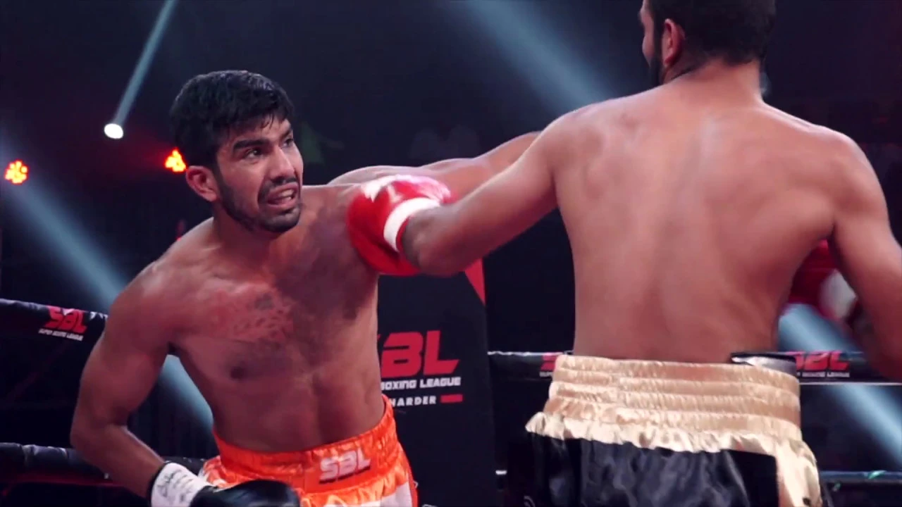 Super Boxing League | Deepak Tanwar vs Sandeep Dhull | Ringside Recap | SBL background