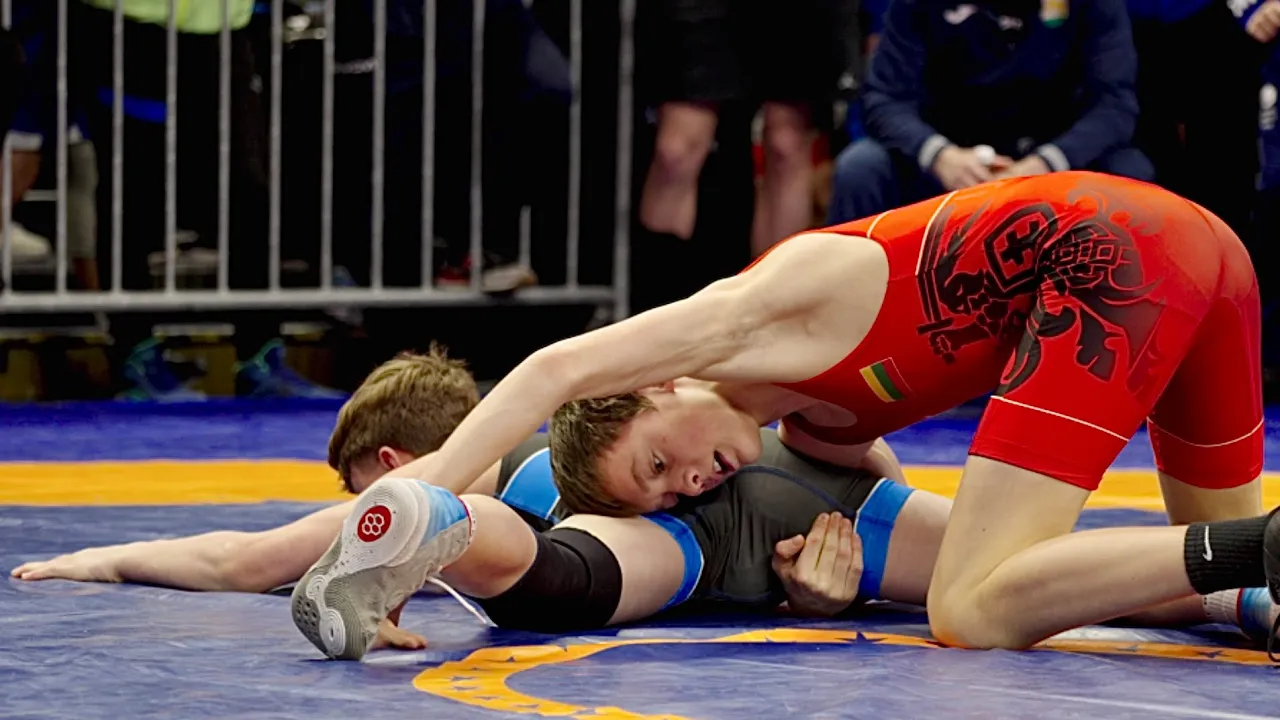 U15 Denas Uoka (LTU) vs Apollo Cardenas (USA) 57kg. Freestyle boys youth wrestling. B-cam-man