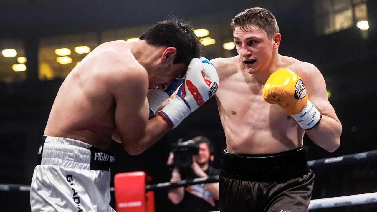 Челябинский проспект прошел проверку: Алексей Киселев vs Шохбозбек Толибжонов | RCC Boxing