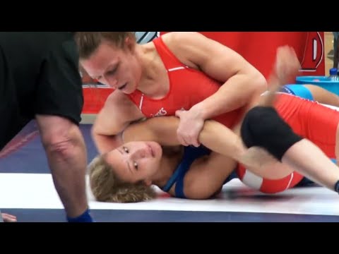 HEADLOCK " CAN ESCAPE FROM THIS SITUATION" GIRL KUSHTI DANGAL GRAPPLING SUBMISSION 😱#bjj #mma 