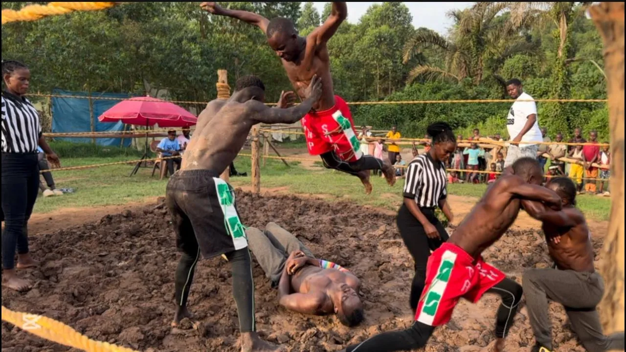 Best fight of all time in the history of soft ground wrestling ๐, Africa best wrestling background