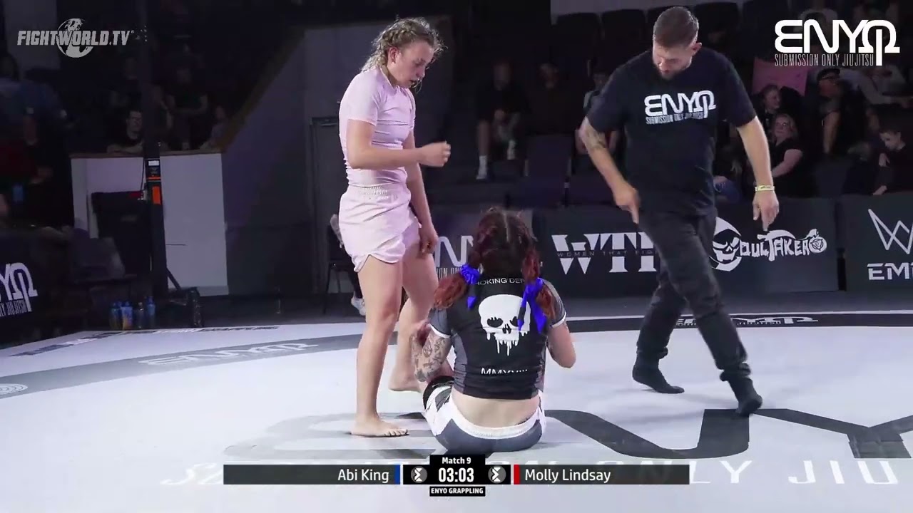 Abi King V Molly Lindsay background