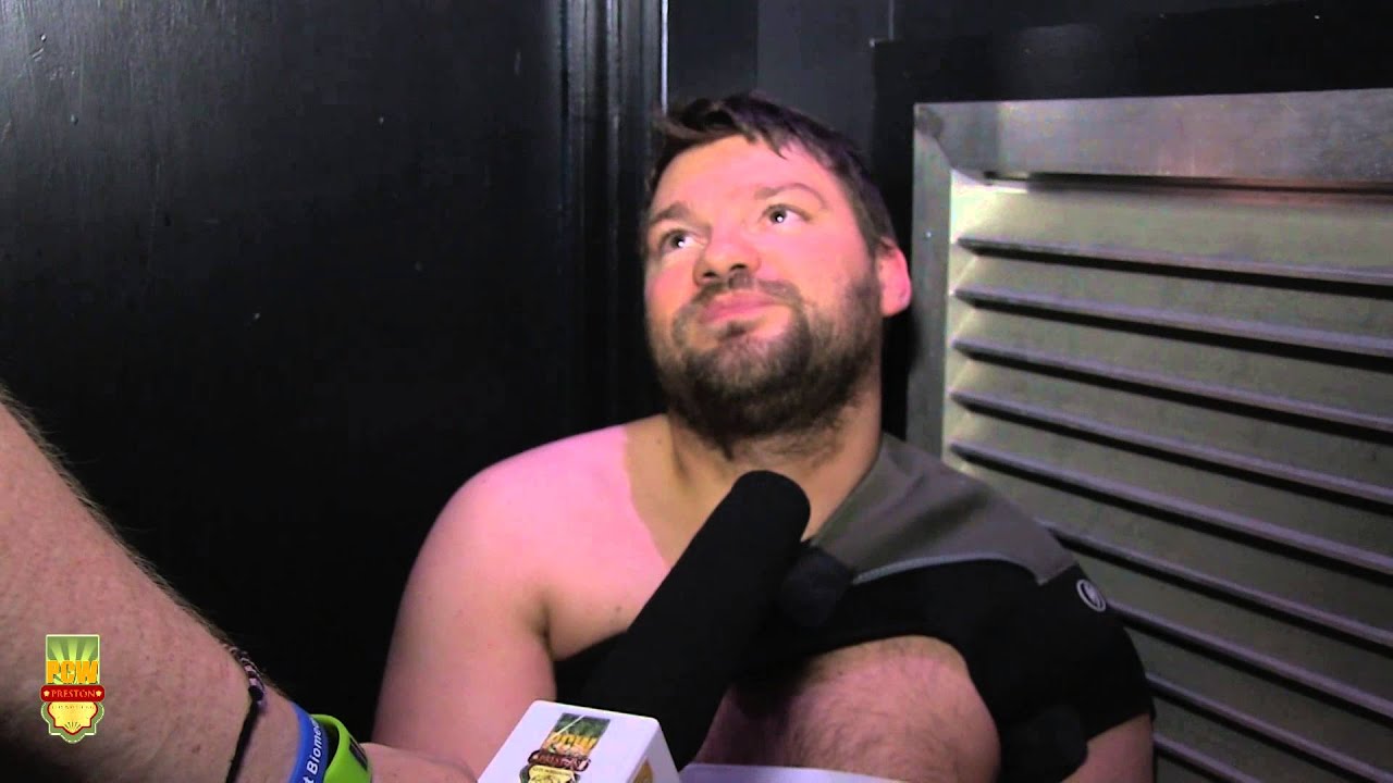 PCW Showdown backstage with Dave Rayne background