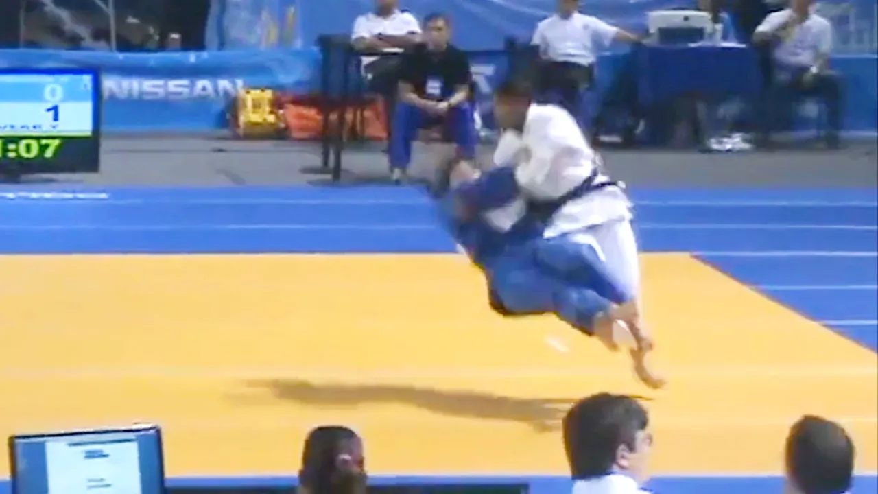 The Colombian queen of Judo - Yuri Alvear background