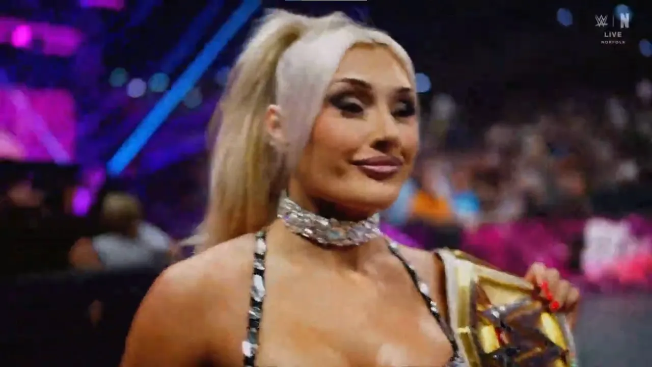 WWE: Tiffy Time (Tiffany Stratton) [Entrance Theme w/ Crowd Pop, Cheers & Arena Effect]