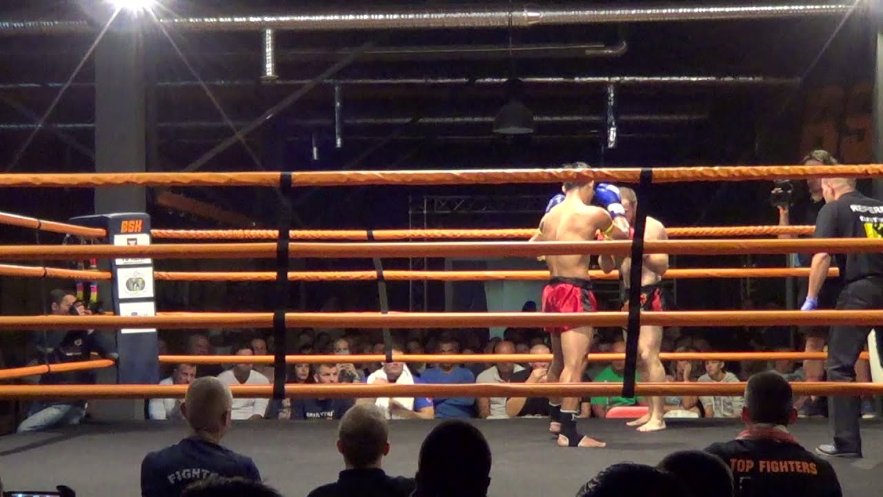 Muaythai Mánia 9, Görbics Gábor vs Check Bin background
