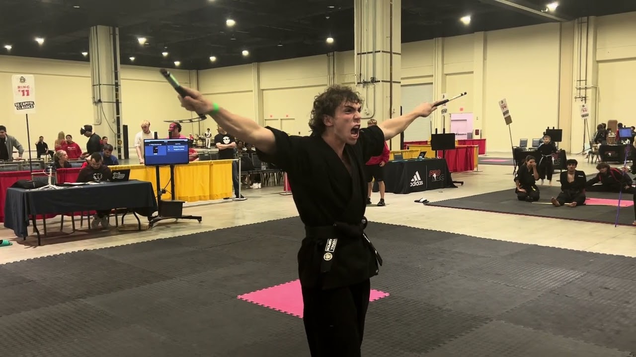 Phillip Brumme Men’s Extreme Weapons - US Capitol Classics 2025 background