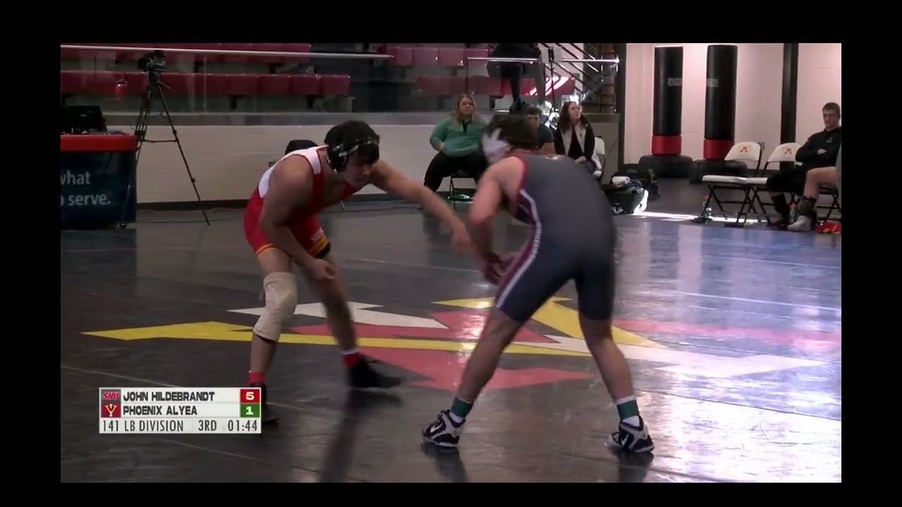 141lbs John Hildebrandt (Sacred Heart) vs Phoenix Alyea (VMI)