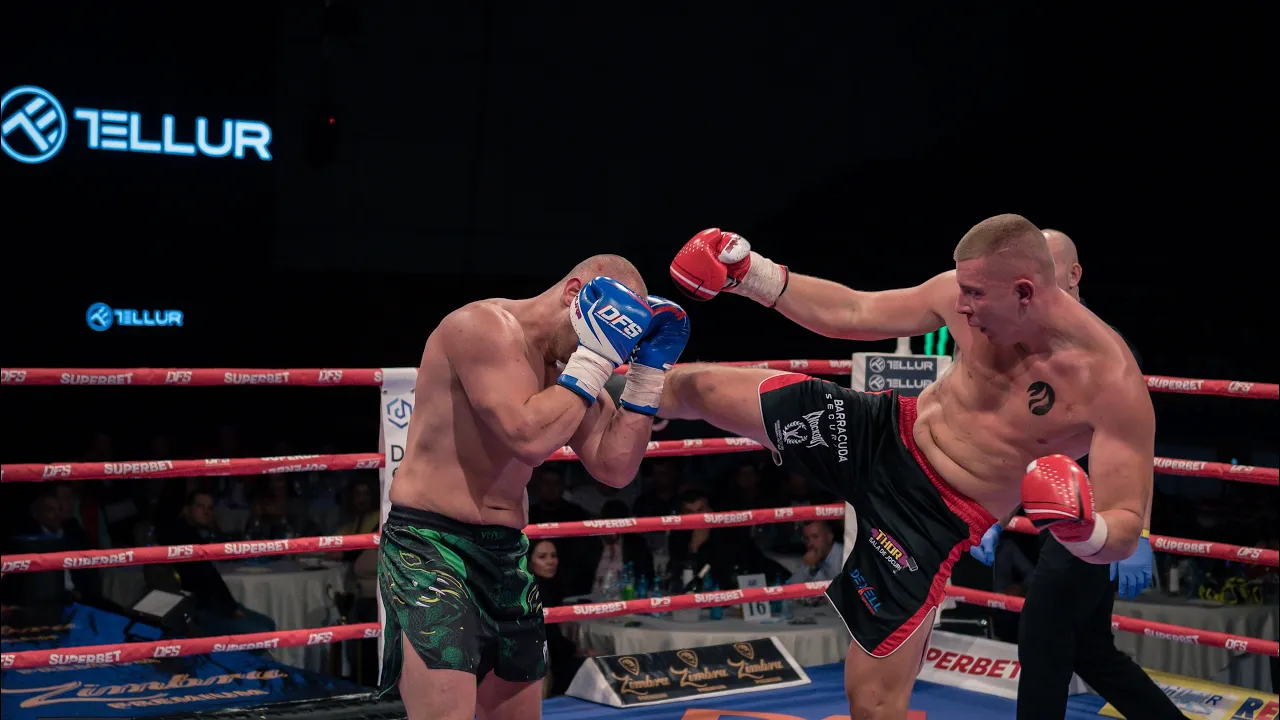 Duel de categoria grea între Florin Ivănoaie și Vlăduț Ungureanu background