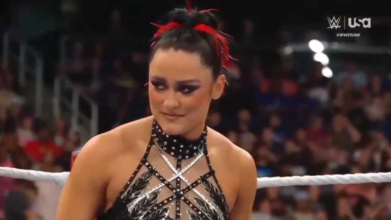 (1/2) Lyra Valkyria vs. Iyo Sky: WWE RAW (King & Queen of the Ring) background