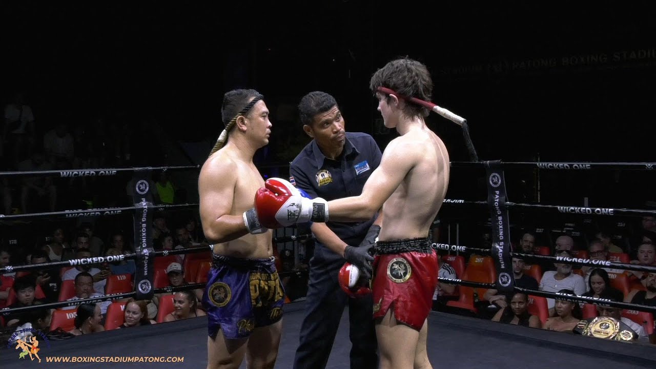 ANDRIW (SOR.PLEUMJIT) VS ANUPONG (LOOKTHAMSEUA)