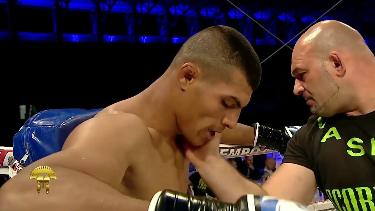 Nu ai văzut asta! Rambo câștigă primul titlu mondial din carieră în fața a 8.000 de spectatori