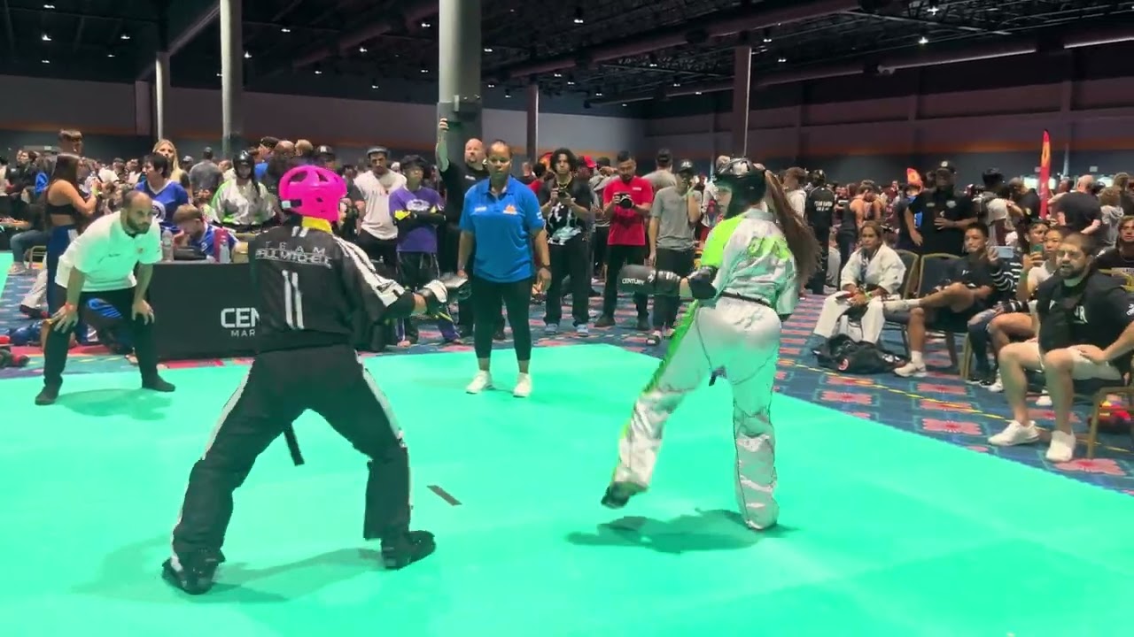 Haley Glass vs Peyton Fender Women’s Sparring - US Open 2025 background