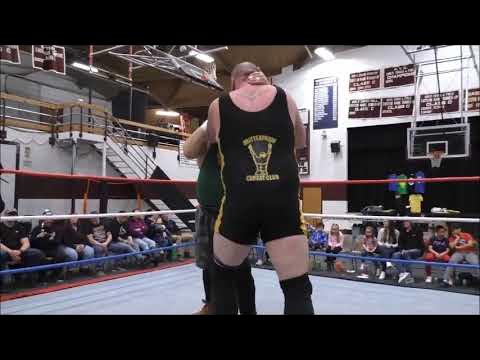 Scufflin Hillbilly Cousin Larry vs. John the Bomb Bryer