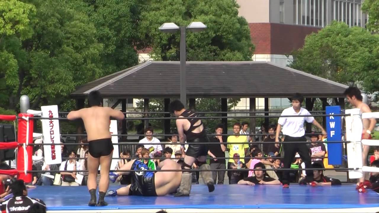 2011/6/5【3】第32回学文祭 第1試合 2-2 =九州産業大学プロレス研究部= background