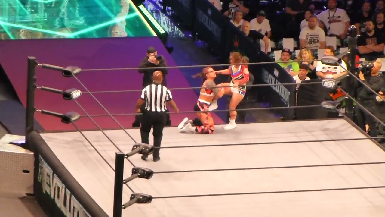 Leyla Hirsch vs Kris Statlander (Buy-In Match) at AEW Revolution 2022 backdrop