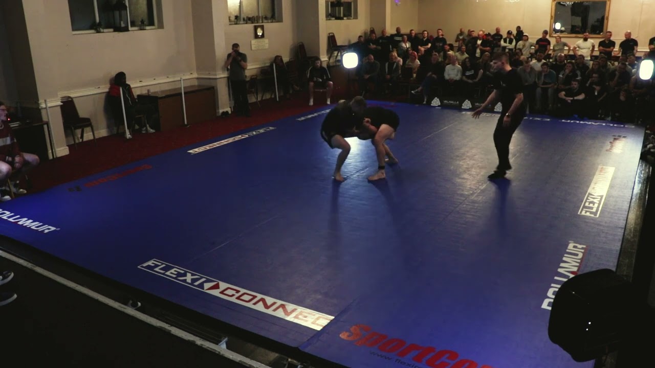 Simon Price vs Jordan Desborough background