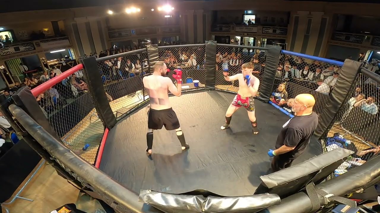ABERDEEN | ULTRA MMA | MICHAEL THE MAULER COOKE VS RHYS HENDERSON background