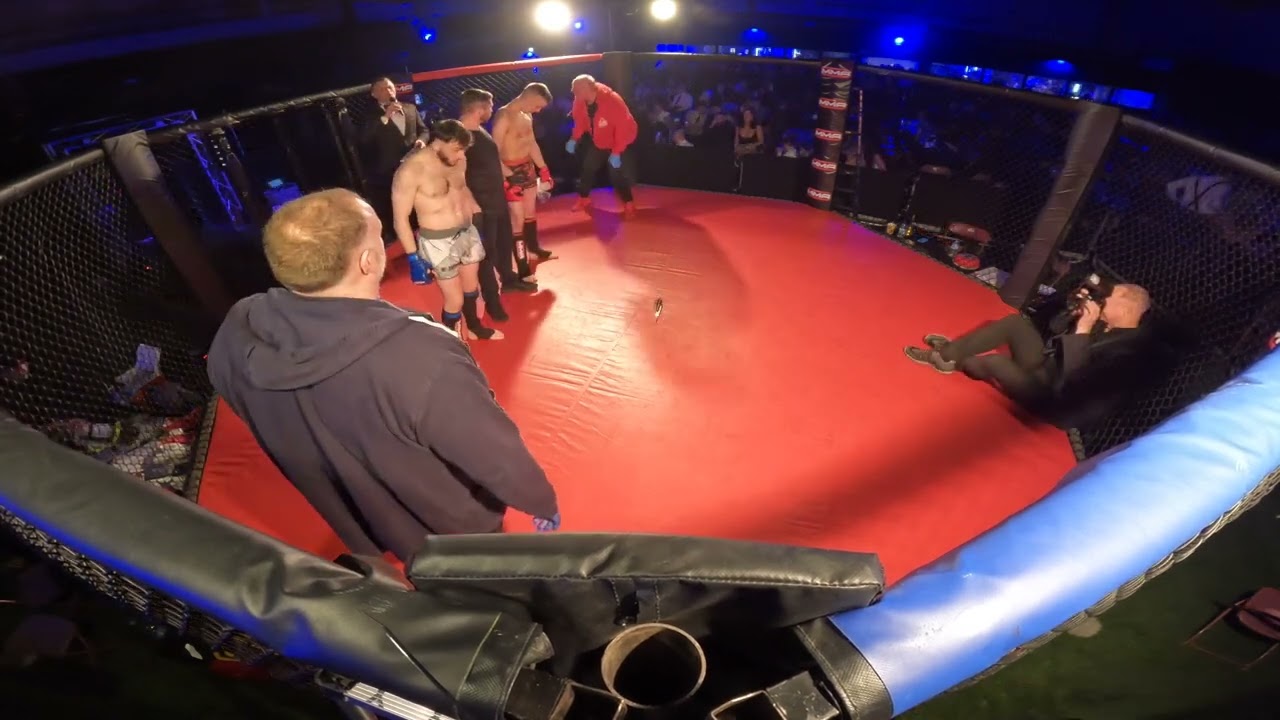 CARDIFF | ULTRA MMA | ISAN DVIES VS ELIJAH BURRIS