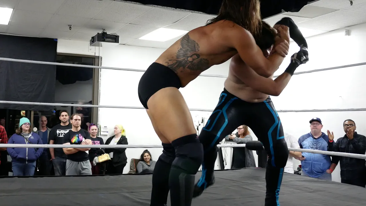 Level Up Showcase 1: Mike Camden VS J2 Mattioli