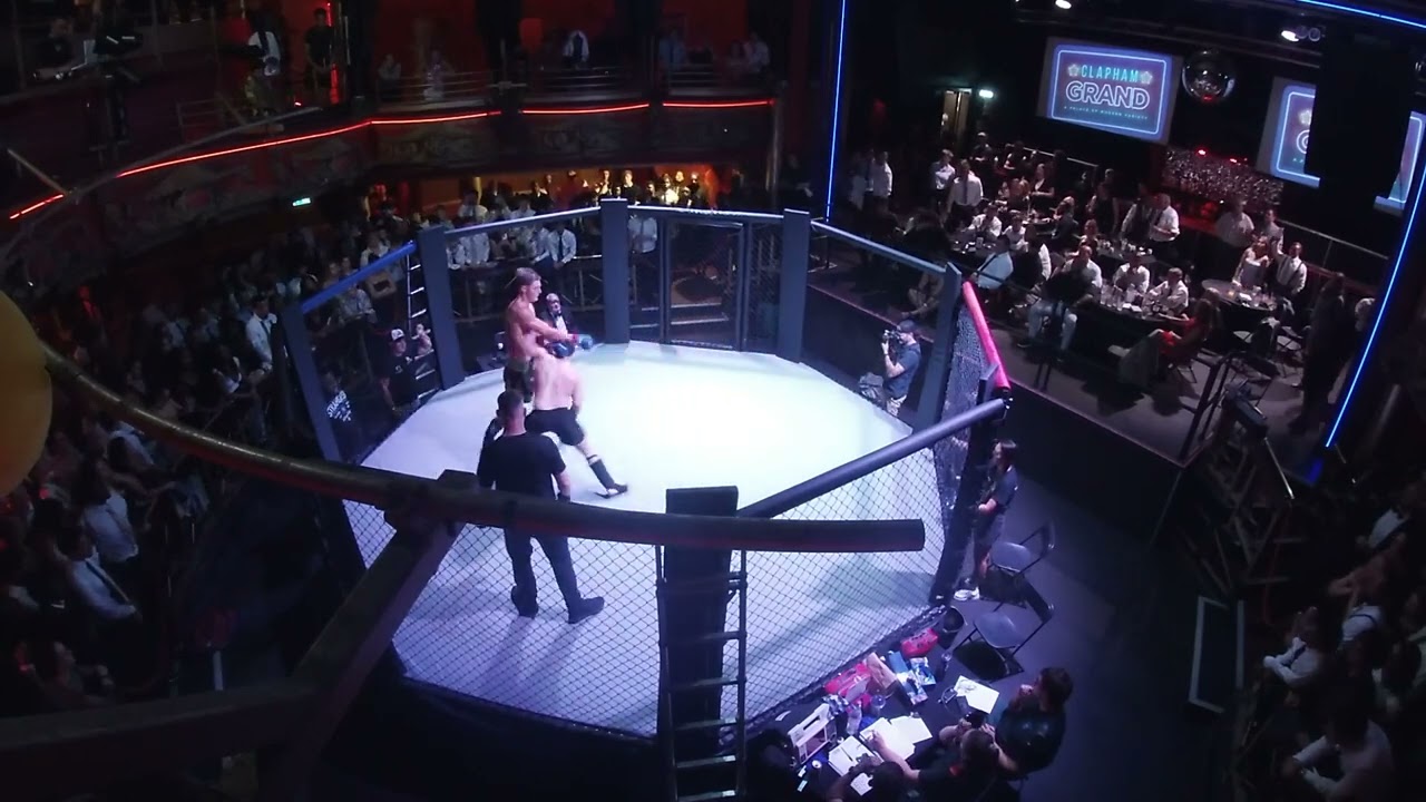 LONDON | ULTRA MMA | LOUIS LIGHTS OUT KENT LAKE VS KEIRAN SMITH background