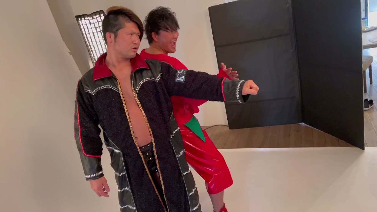 プロレスラーの撮影風景 background