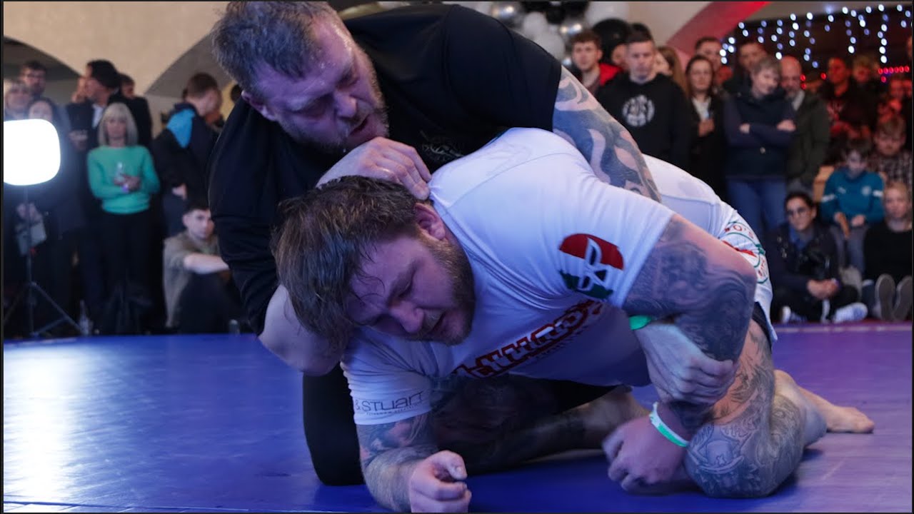 Charlie Vs Richy background