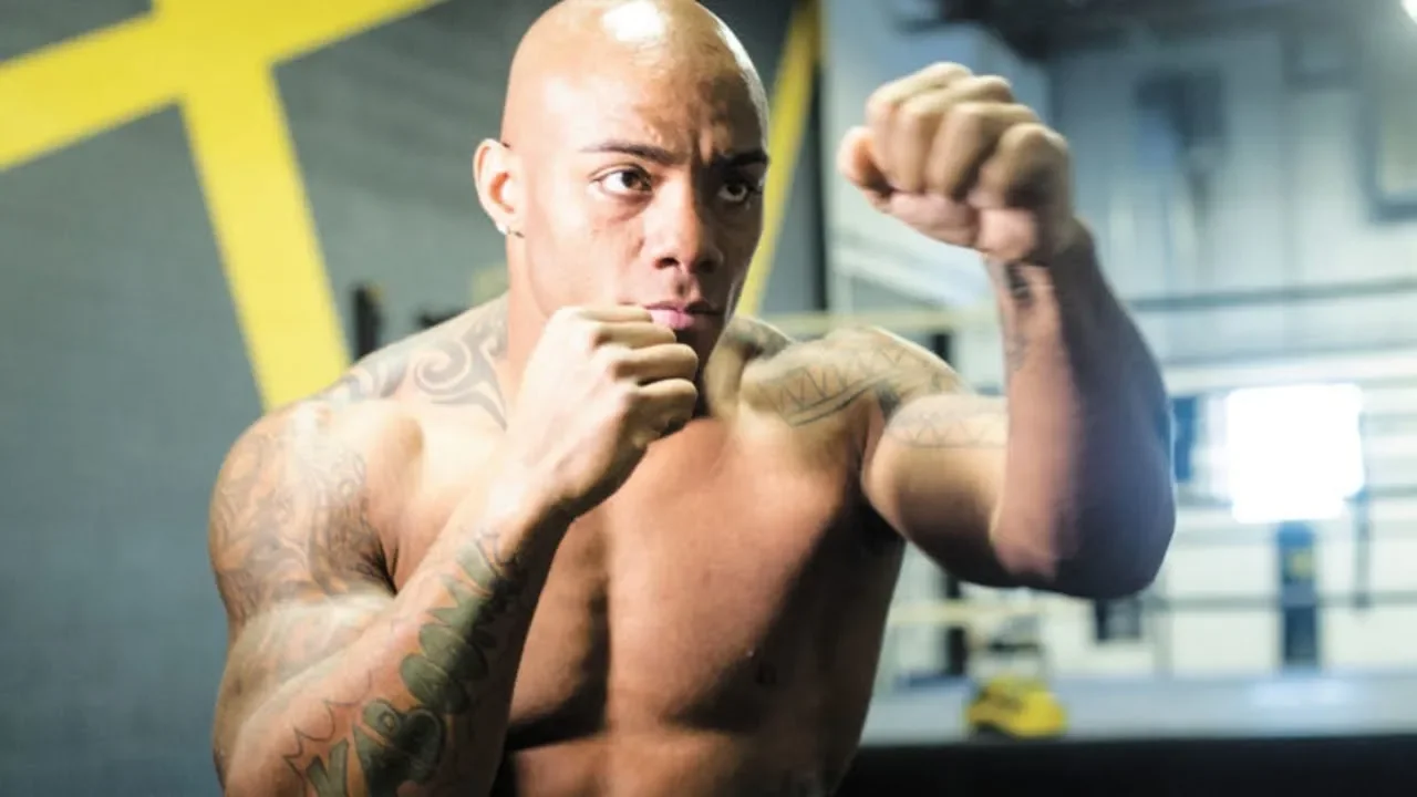 Oscar Rivas - Kaboom (Highlights / Knockouts) background