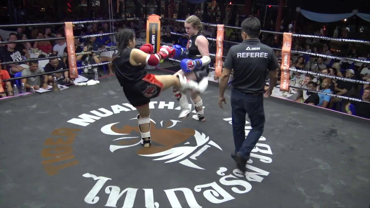 BBQ Beatdown 135: Ploynisa (Thailand) vs Molly (Australia) background