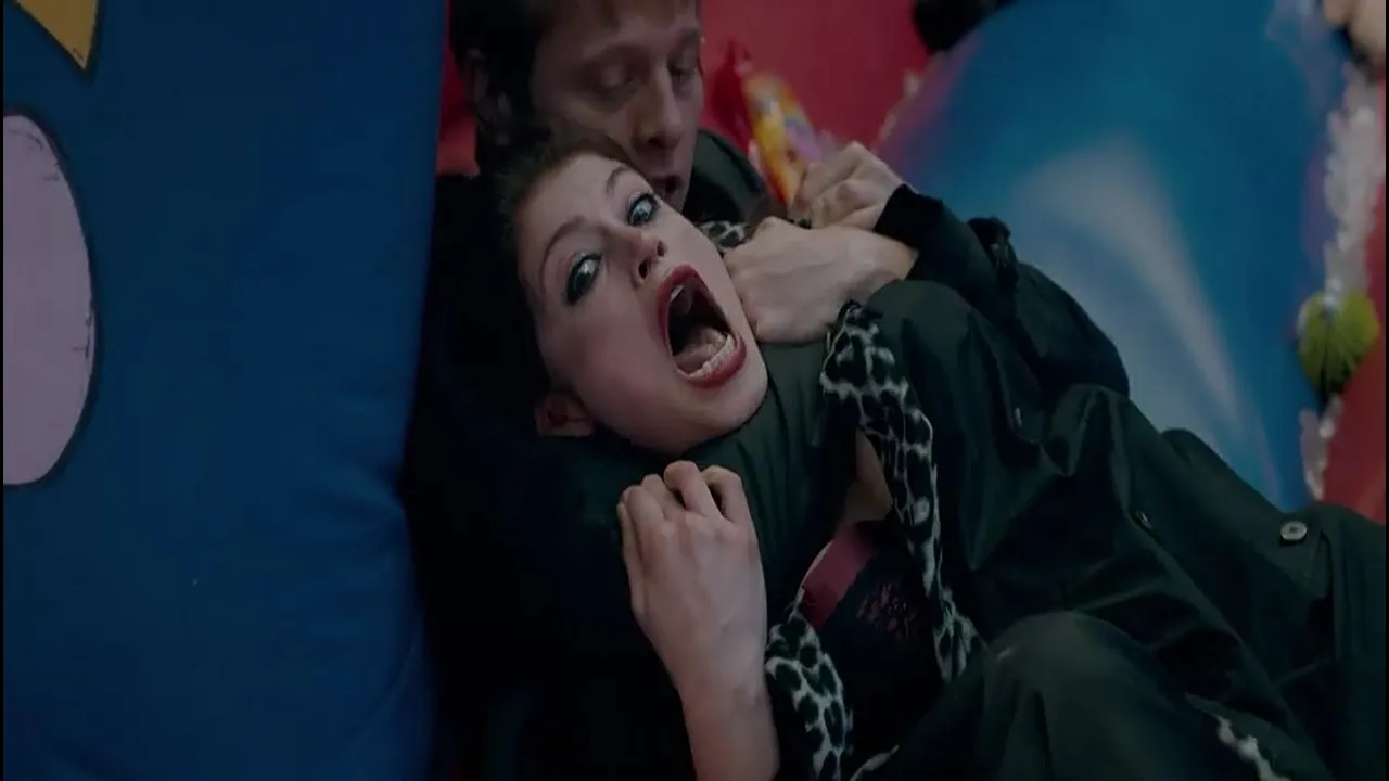 Strangle (Movie scenes) background
